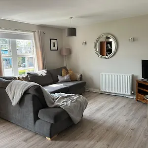  Apartment Slane Stay,